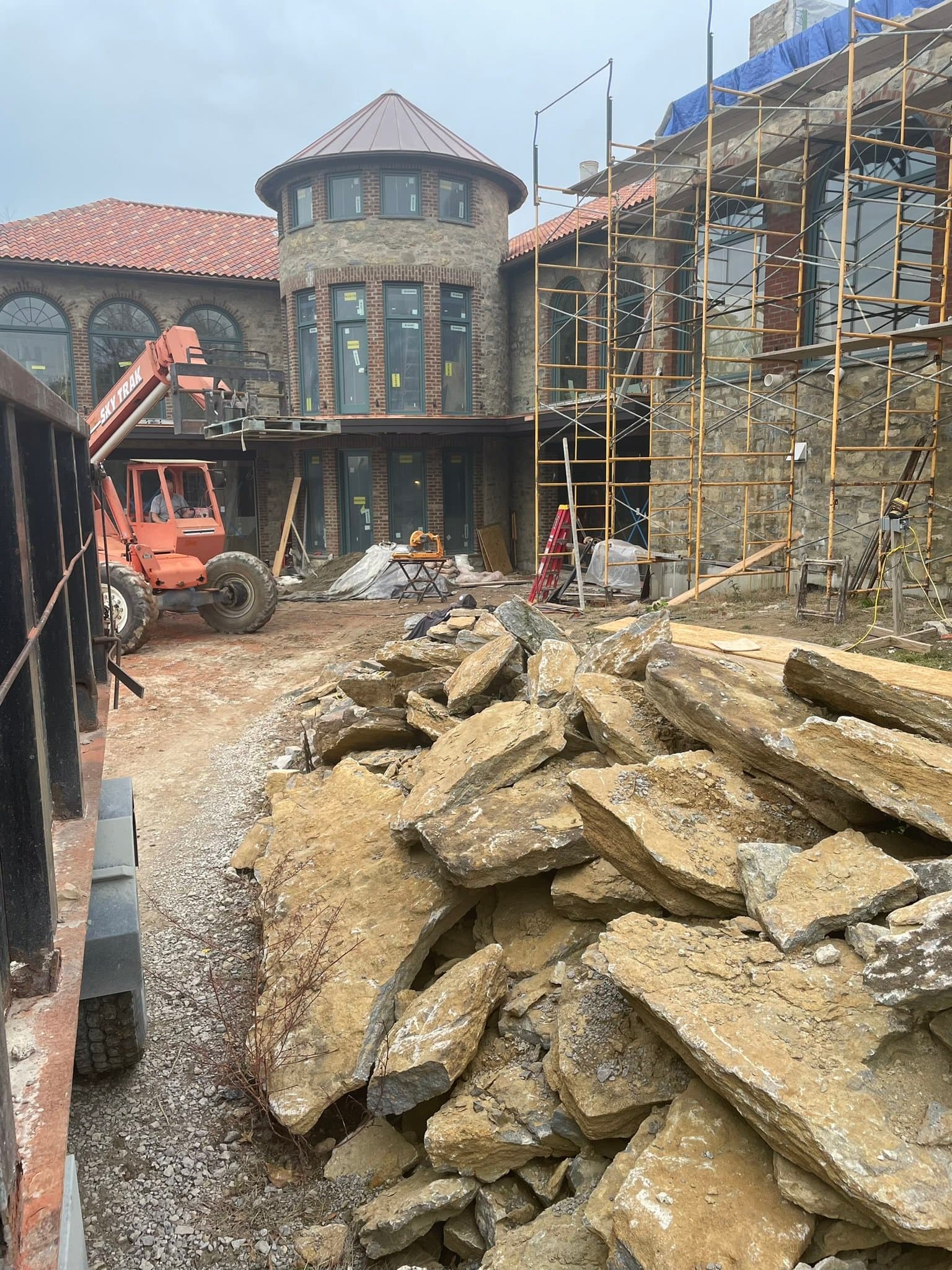 stone reno, mount adams
